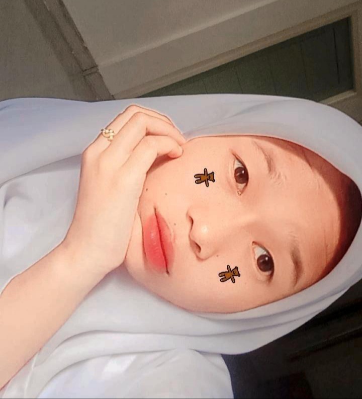 ANISA YUMA PUTRI