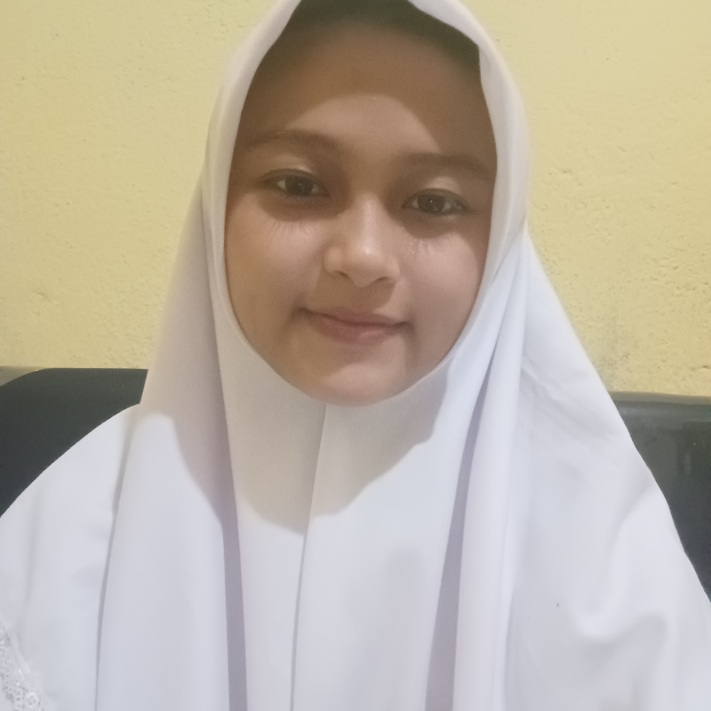 MAEZA QURNIA LESTARI